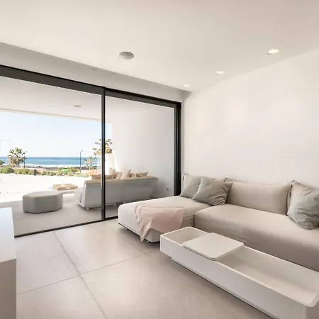 Infinity 0-8 Luxe Sea View 2b Ferienhaus