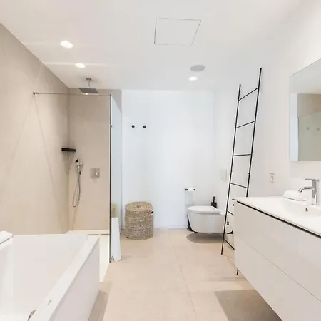 בית נופש Infinity 0-8 Luxe Sea View 2b *
