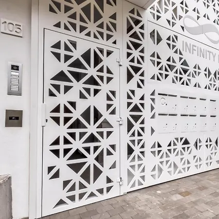 Infinity 0-8 Luxe Sea View 2b פאלם-מאר
