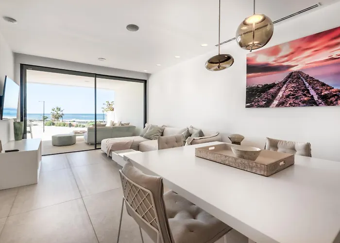 Infinity 0-8 Luxe Sea View 2b * Palm-mar